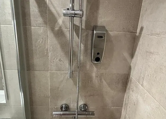 La Romantica Urdaneta *